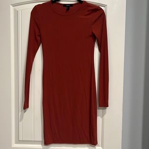 Maroon long sleeve body on dress